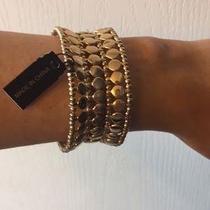 Bracelet in gold color